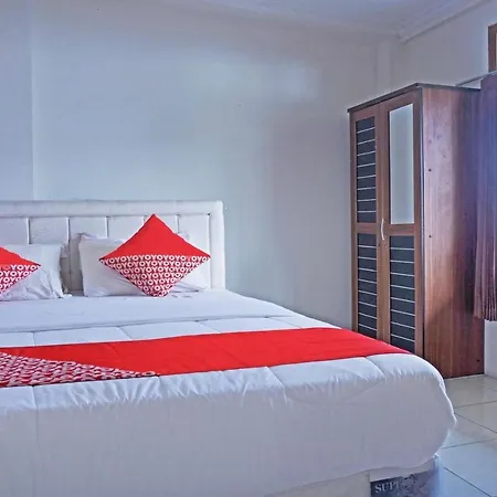 Oyo 92966 Villa Bukit Awan-2